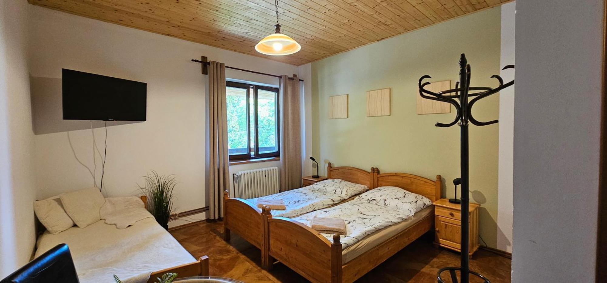 U Certa Hotel Čerčany Buitenkant foto